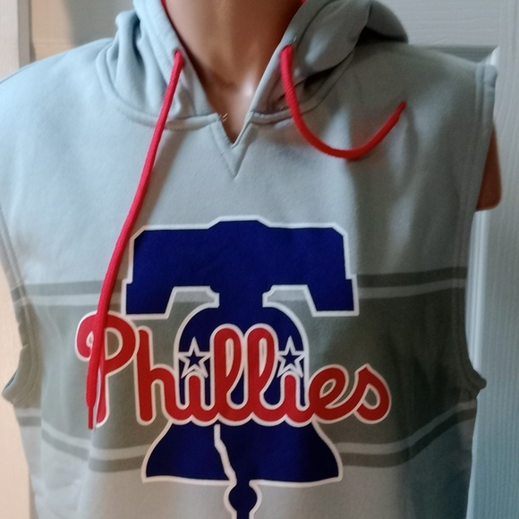 PHILADELPHIA PHILLIES, GRAY SLEEVELESS HOODIE, SIZE ADULT LARGE - Picture 3 of 13